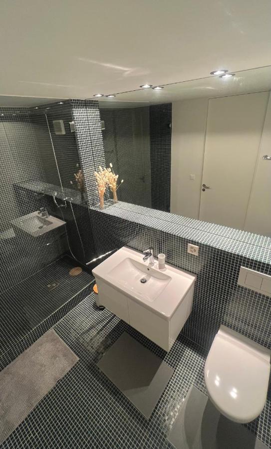 Hotel Jaeger ムルテン エクステリア 写真